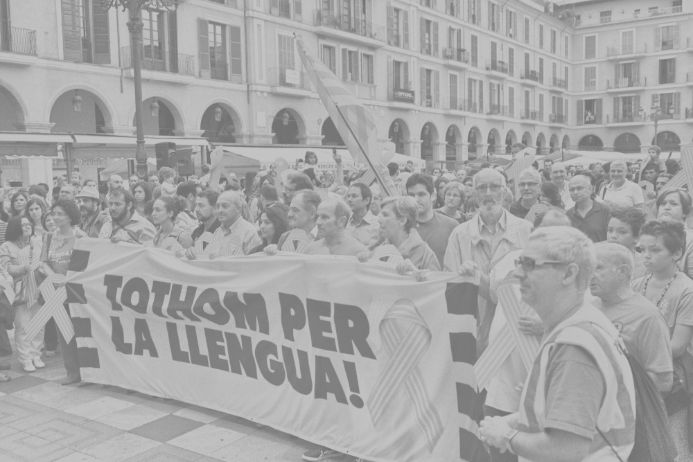 Les lluites per la llengua catalana i aranesa i la posició de l’independentisme